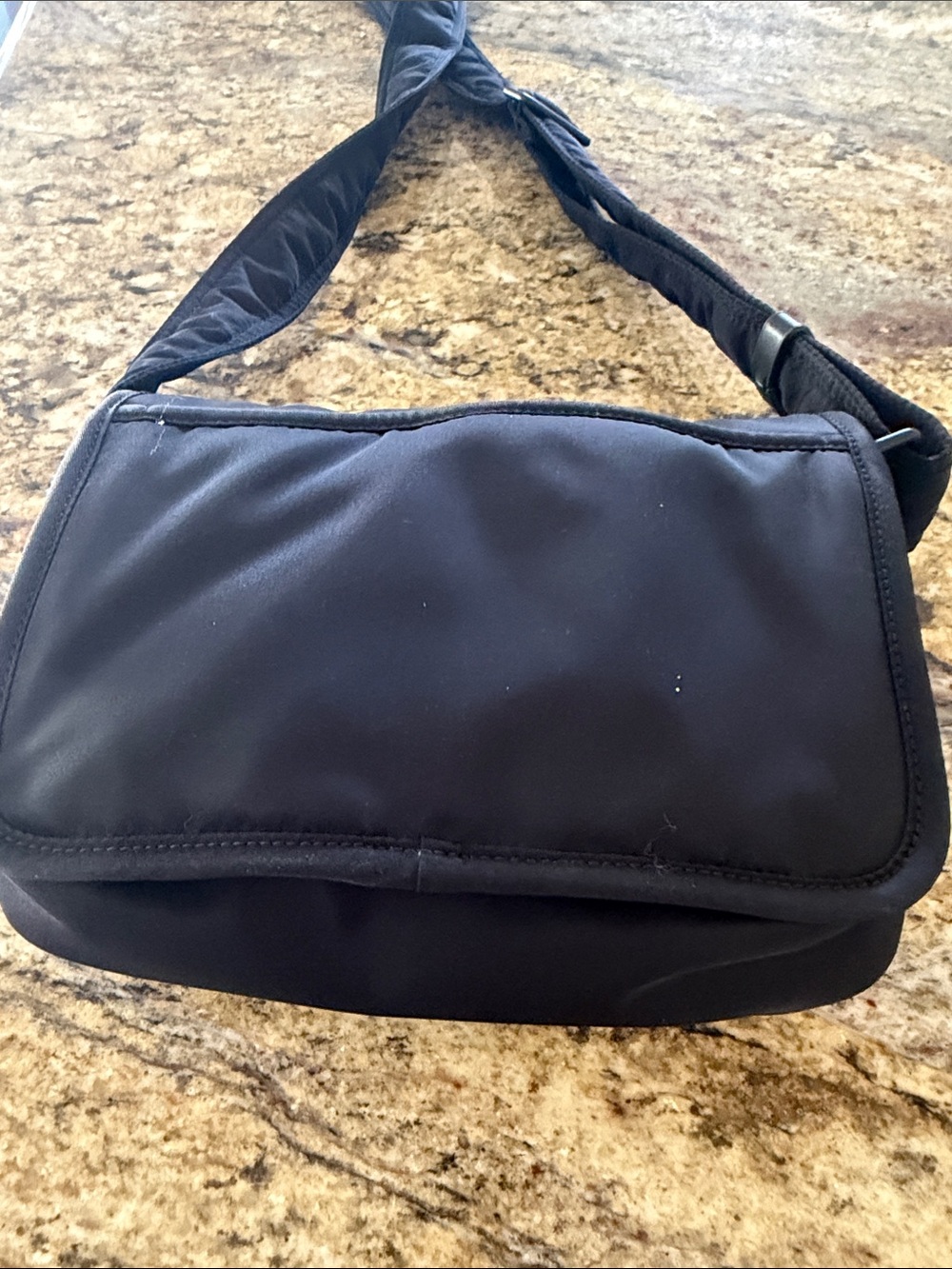Saint Laurent Matte Black
Niki small messenger bag nylon .
AUTHENTIC! - Picture 4 of 7